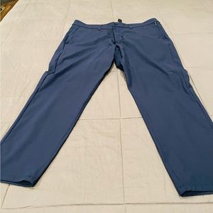 Lulu Lemon Slim Commission Men’s Pants